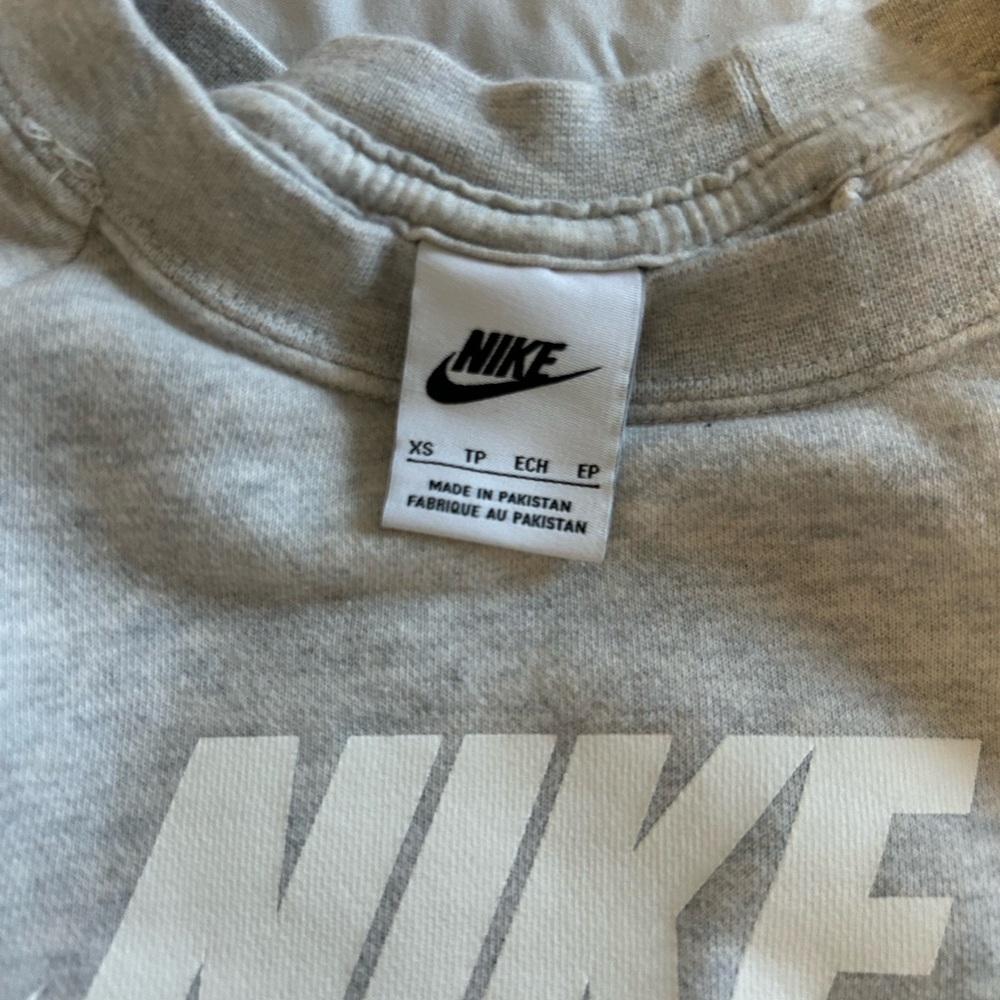 Nike Heather Gray Crewneck